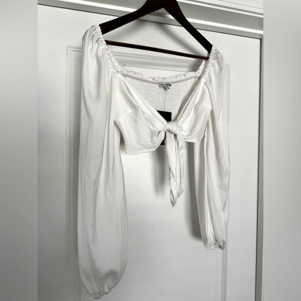 Fashion Nova front tie crop